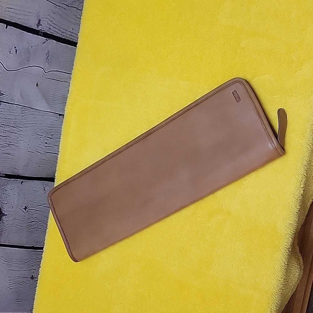 Coach Tie Case